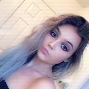 Meet your Posher, Lily